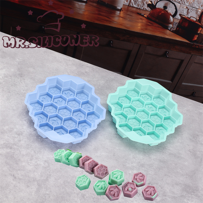 Candle Making Supplies Online - Silicone 19 Mobile Bee Honeycomb Cake