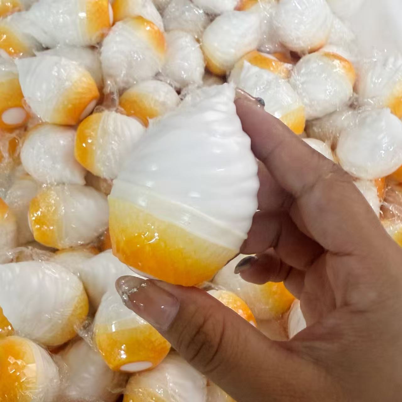 New Crispy Cone Ice Cream Hand - Candle Shop ulasan dan harga